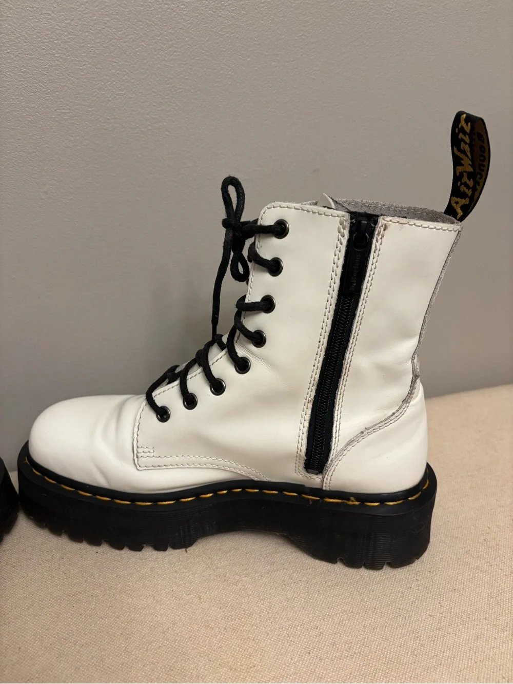 Doc Martens Jadon White Leather Chunky Platform Combat Boots Size 8M / 9L